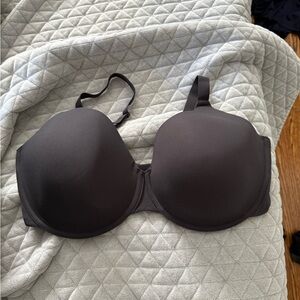 Skims Everyday Tshirt bra